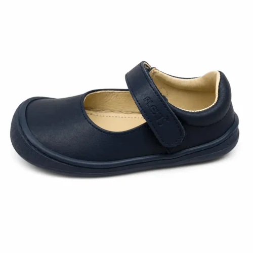 Colegial Barefoot Salvaje by Flexinens
